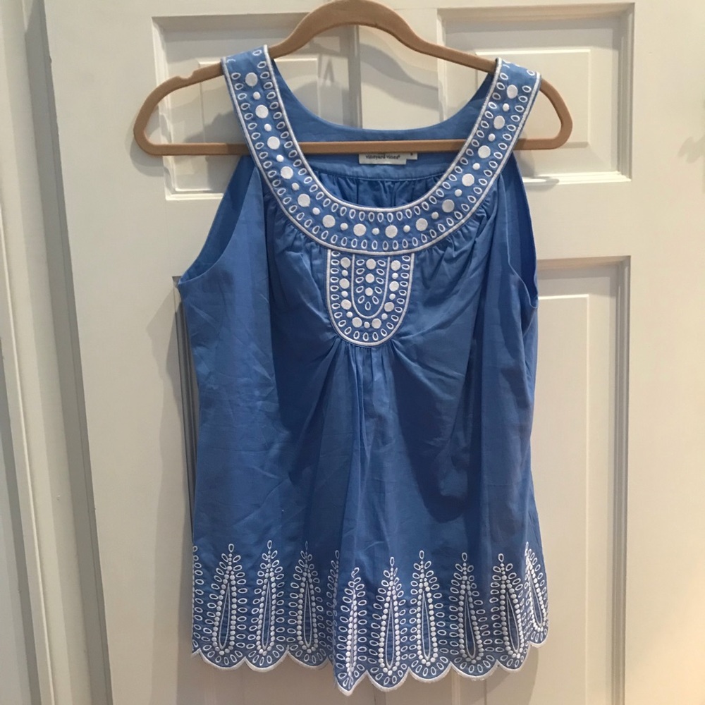 Vineyard vines Blue eyelet top